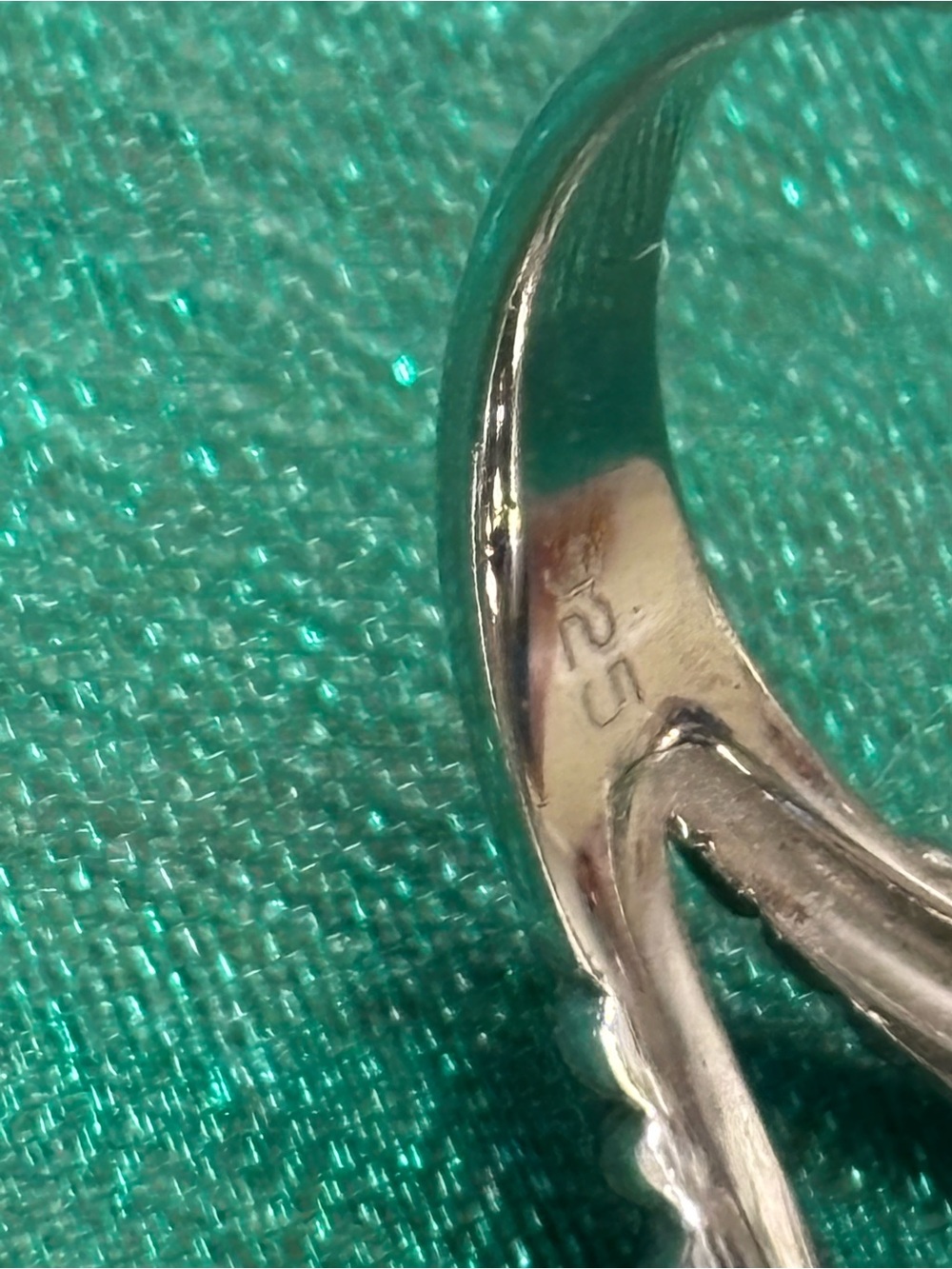 Silver ring - Picture 8 of 8